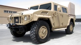 وزارة‮ ‬الدفاع‮ ‬الوطني‮.. ‬أول‮ ‬مستثمر‮ ‬ومشغل‮ ‬في‮ ‬القطاع‮ ‬الصناعي‮ ‬بالجزائر