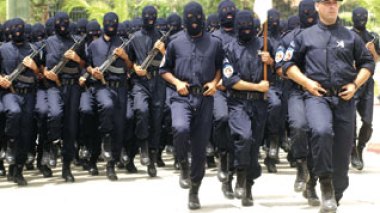 Algeria: 200 elite policemen to repress crime and fight terror