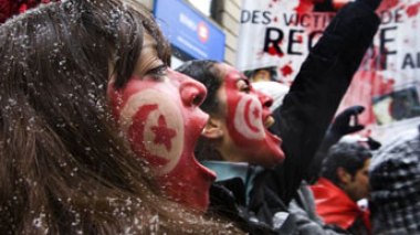 Des milliers de Tunisiens célèbrent le début de leur révolution