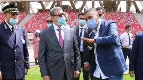 الوزير الأوّل جراد يطلب بِبرمجة مقابلات لـ “الخضر” بِملعب وهران