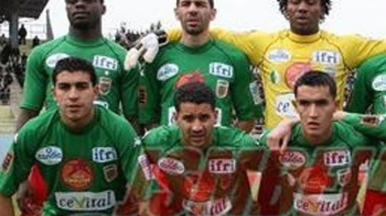 نجونغ  يرفض  الخليج  وزرداب  متمسك  بتشريف  عقده