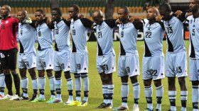 مُنافس الجزائر يطرد لاعبا بِسبب الخمر