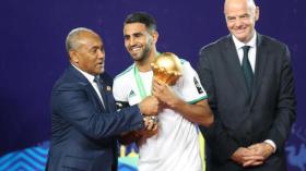 رئيس “الكاف” لا يُريد تجسيد رغبة محرز