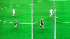 بِالفيديو: ميسي يُشبَّه بِعجوز فاتتها الحافلة!