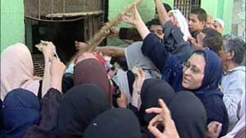أزمة خبز حادة بمصر وارتفاع مستمر في الأسعار
