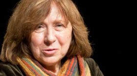 البيلاروسية سفيتلانا ألكسيفيتش تفوز بجائزة نوبل للآداب