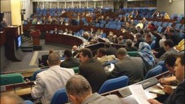 APN : débat centré sur la candidature des ministres et l’interdiction du nomadisme politique