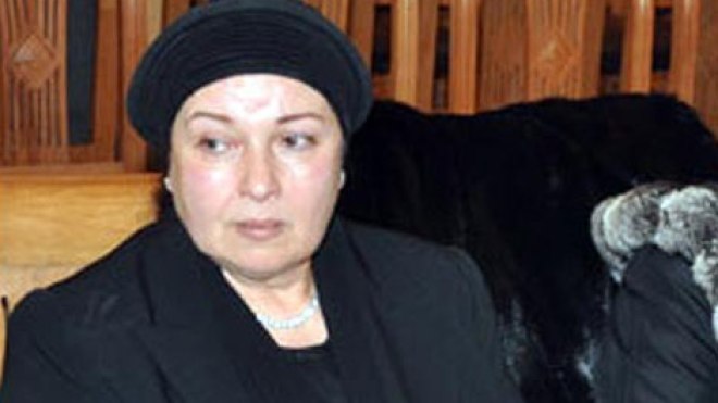 الفنانة المصرية نورا تتهم خادمتها بتخديرها وسرقتها في السحور