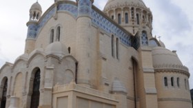 استقدام رجال دين مسحيين عرب لتأطير كنائس المغرب العربي