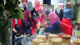 “نون”.. مقهى نسائي في غزة