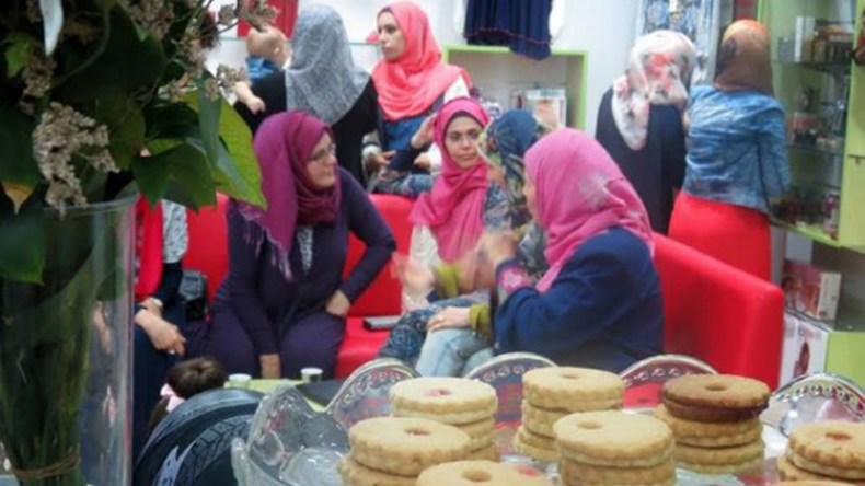 “نون”.. مقهى نسائي في غزة