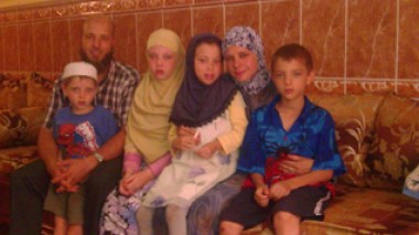 Canadian christian woman tells the story of her conversion to Islam