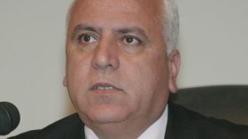 وزير‭ ‬السكن‭ ‬ينفي‭ ‬منح‭ ‬صفقات‭ ‬لمكاتب‭ ‬دراسات‭ ‬أجنبية
