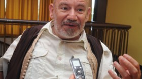 “اتصلوا بي من الجزائر، هددوني ومنعوني من المشاركة في مهرجان وهران”