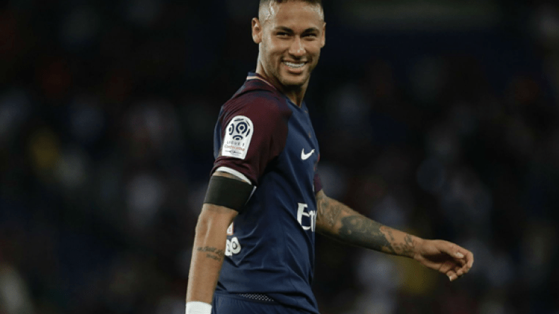 نيمار ينفجر في وجه الصحافيين