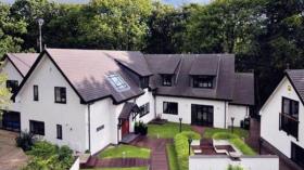 نجم بلجيكا “فلايني” يشتري منزلا بـ 25 مليارا!