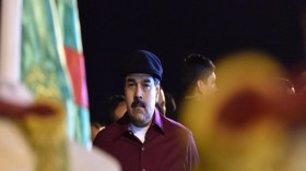 توقف تقني للرئيس الفنزويلي بالجزائر