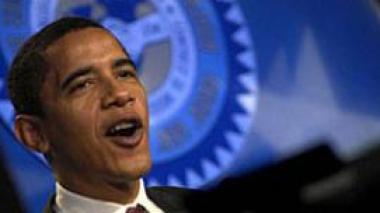 Obama recentre sa campagne sur l'économie à 100 jours de l'échéance