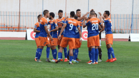 لاعبو المدية يغادرون الفريق بسبب عدم تلقيهم مستحقاهم