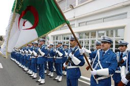 Commando of 40 officers to chase the hackers