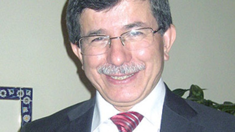 داود أغلو”: سأصلي في القدس المحتلة”