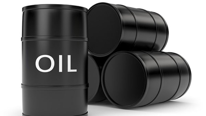 الضربة الأمريكية على سوريا ترفع سعر النفط وتخفض الدولار