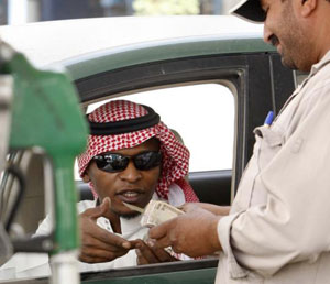 Amid doubts, oil powers seek tonic to record prices