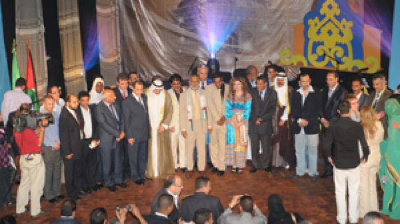 عكاظية الجزائر تدعو إلى إنشاء جائزة عربية للشعر