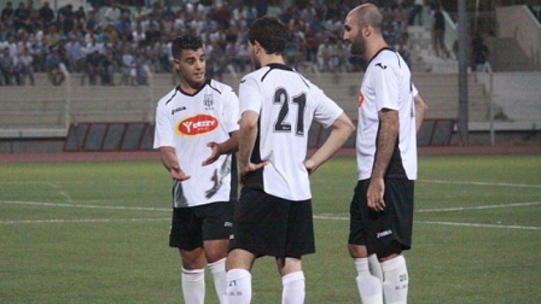 وفاق سطيف: 20 مليون لكل لاعب والعقبي يصاب