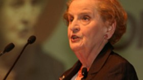 أولبرايت تعترف: الحرب على العراق كارثة كبيرة!