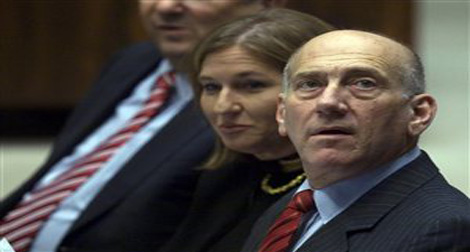 Olmert coupable de corruption dans une affaire