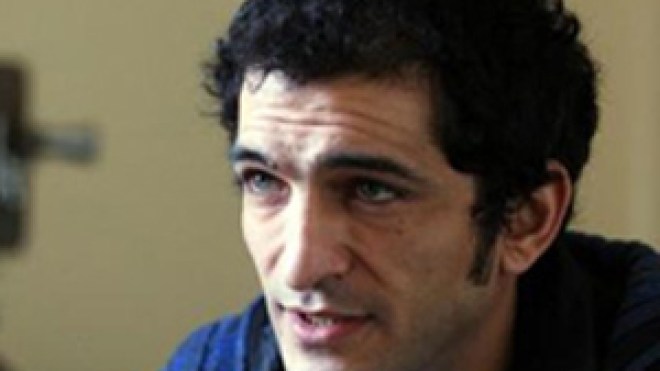 عمرو  واكد:تنحي  مبارك  من  الحكم  أهم  مطلب  ولا  تنازل  عنه