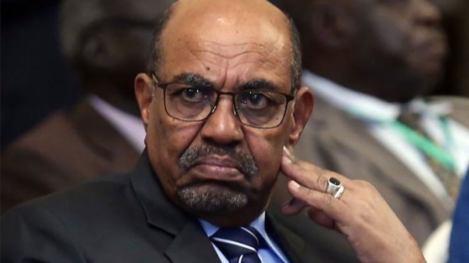 البشير في الحبس.. غرفة مكيّفة وطعام “ديلفري” فاخر!