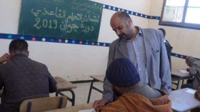 مطالب بإدماج معلمي محو الأمية في مناصب قارة