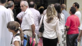 28 بالمائة من الجزائريين أميون وانخفاض نسبة الوفيات