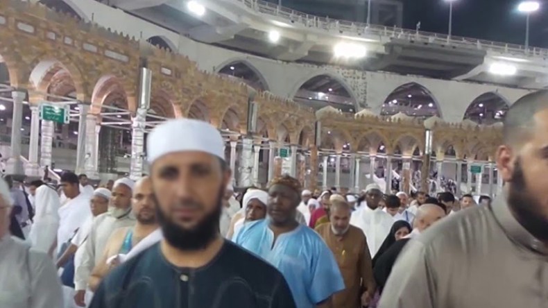 شباب يفضلون دخول 2019 في مكّة المكرمة وأداء مناسك العمرة