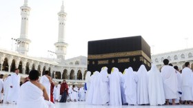 قطارات لنقل المعتمرين الجزائريين إلى مكة لأول مرة!