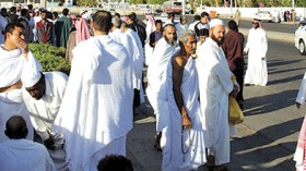 استياء وسط الوكالات السياحية والمعتمرون يطالبون بالسفر برا