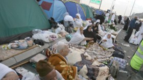 وكالة زعاطشة “تمرمد” المعتمريين وتتحدى بربارة