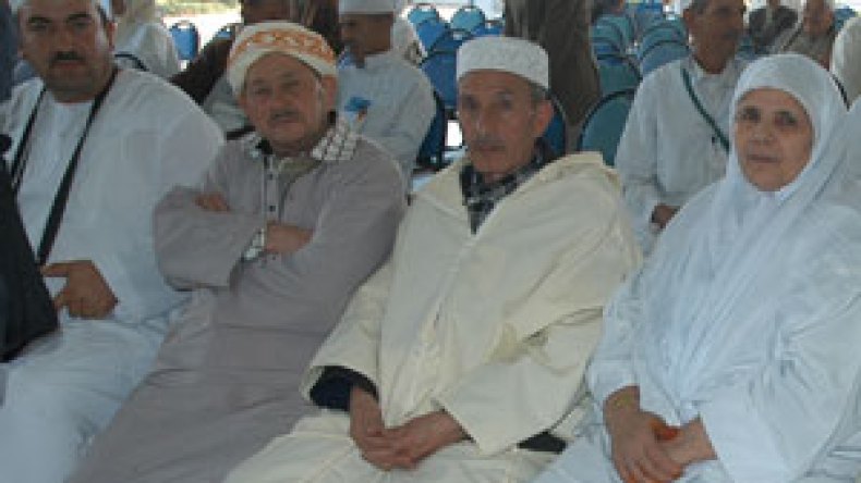 30  وكالة  ممنوعة  من  المشاركة  في  تنظيم عمرة  2011