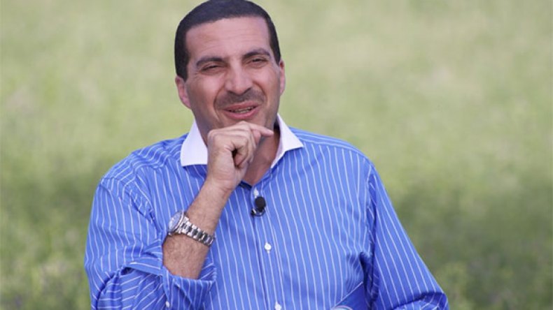 الداعية عمرو خالد يفقد شعبيته في مصر والخليج العربي