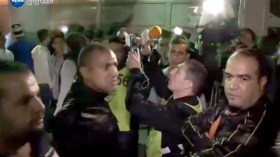 تنظيم كارثي بملعب  تشاكر والأنصار يعانون المر رفقة الصحافة