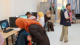 مترشحون يتزاحمون على مواقع ديوان الإمتحانات لتصحيح الأخطاء