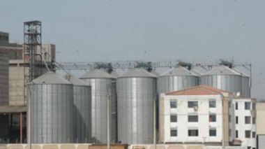 Les travailleurs de l’OAIC menacent de débrayer