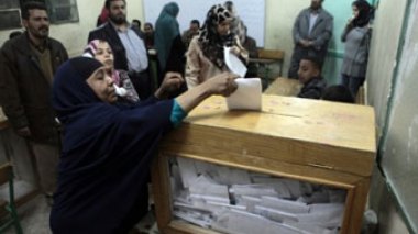 Législatives en Égypte : les partis islamiques en tête