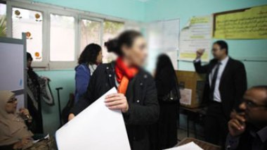 Egypte: retour aux urnes après cinq jours de violents heurts