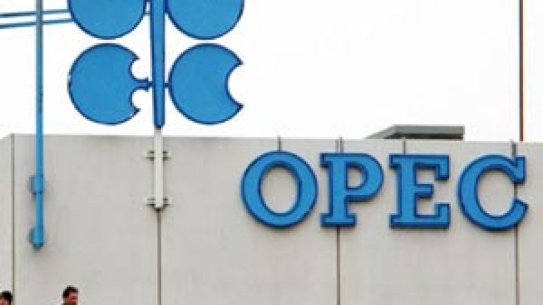 أسعار البترول مرشحة للوصول إلى 160 دولار للبرميل قبل نهاية السنة