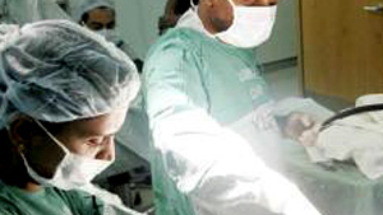 تحويل 7 أطفال مصابين بسرطان العين للعلاج بسويسرا خلال أسبوعين