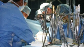 مشروع قانون جديد يراجع أجور وعلاوات الأساتذة الاستشفائيين