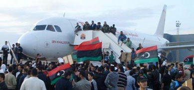 Tunisair suspend provisoirement ses vols vers Tripoli